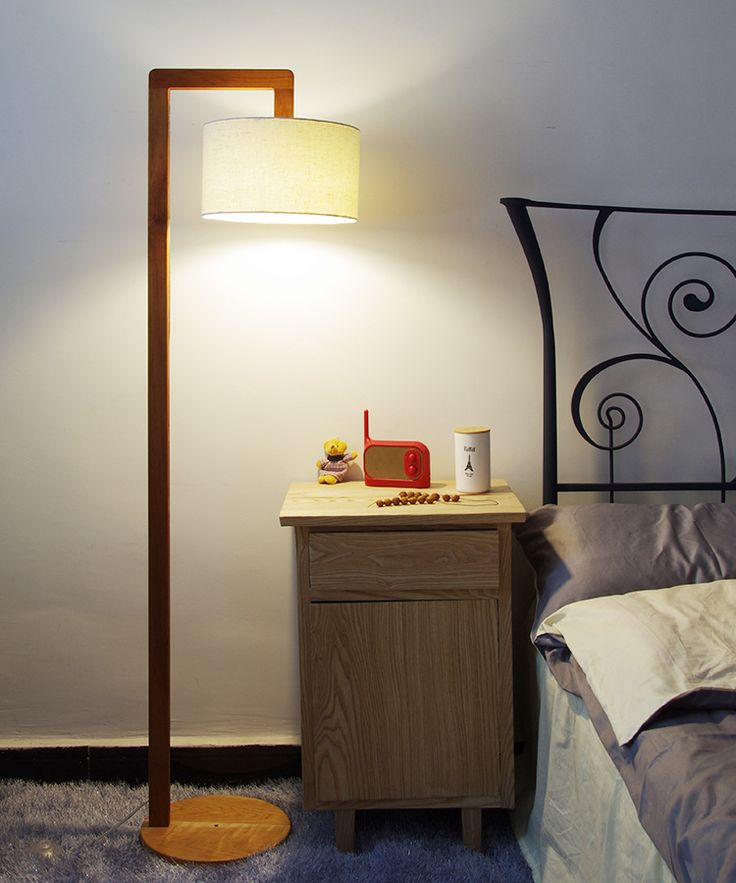 Exceptional Wooden Trypod Floor Lamp for Bedroom, Living Room